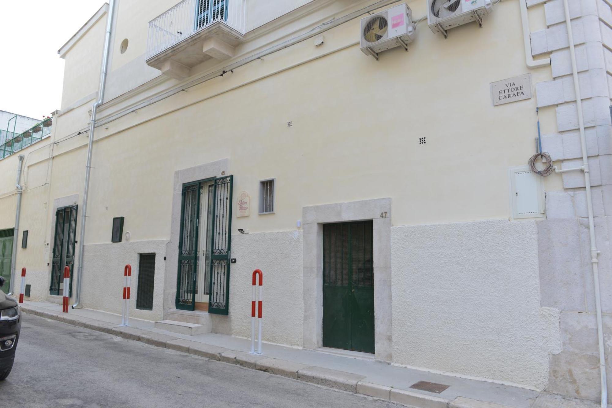 L'Antico Palazzo Bed & Breakfast Canosa di Puglia Exterior photo
